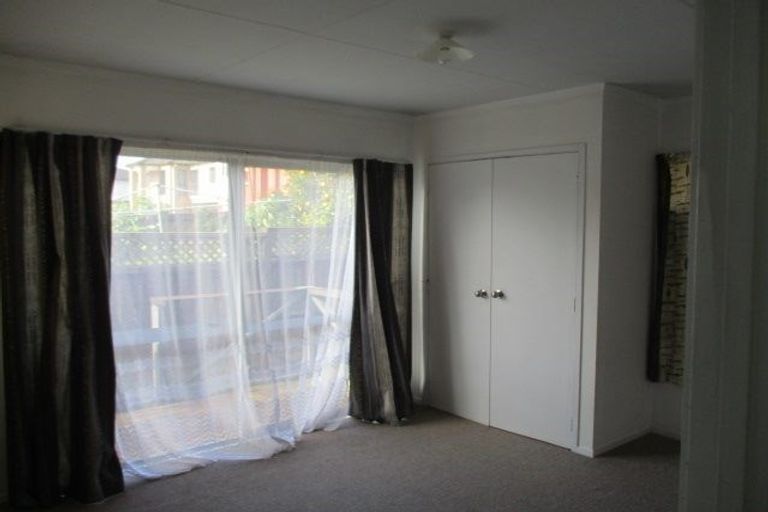 Photo of property in 2/13 Driver Road, Mangere East, Auckland, 2024