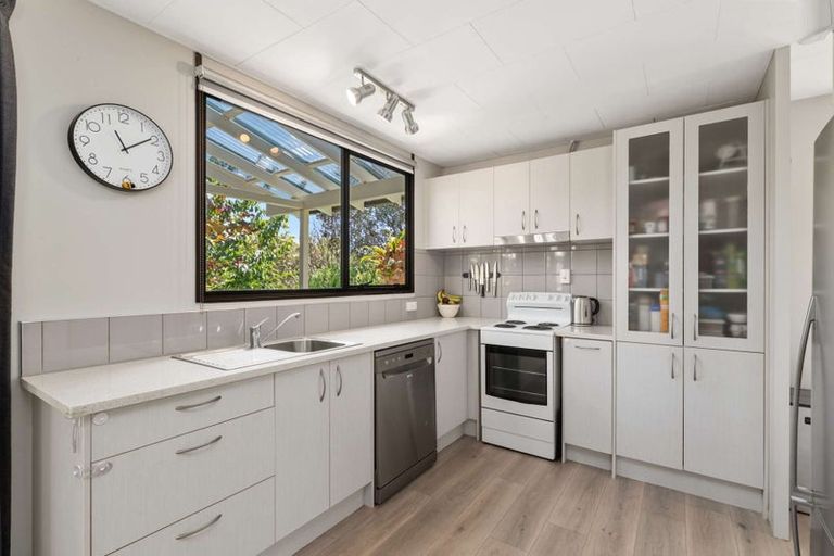 Photo of property in 1/39 Clayburn Road, Glen Eden, Auckland, 0602