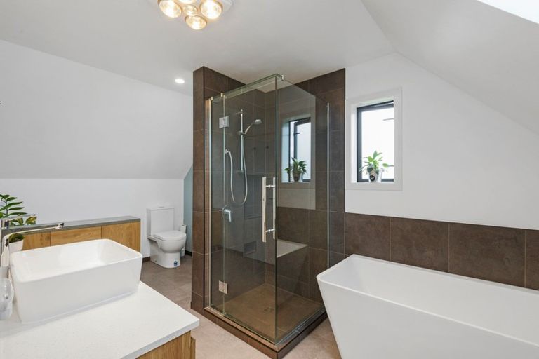 Photo of property in 3/48 Mcfaddens Road, St Albans, Christchurch, 8052