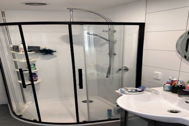 Photo of property in 562 Main Road North, Timberlea, Upper Hutt, 5018