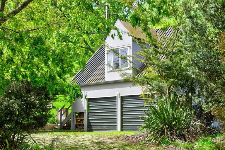 Photo of property in 691 Te Whiti Road, Te Whiti, Masterton, 5884
