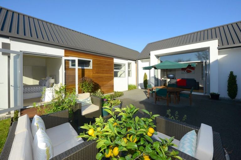 Photo of property in 110a Wairakei Road, Bryndwr, Christchurch, 8052