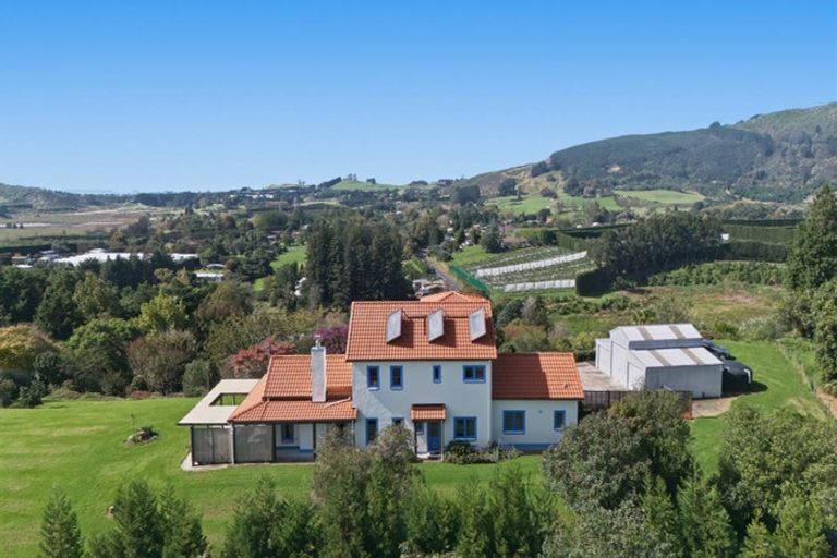 Photo of property in 1a Ngapeke Road, Welcome Bay, Tauranga, 3175