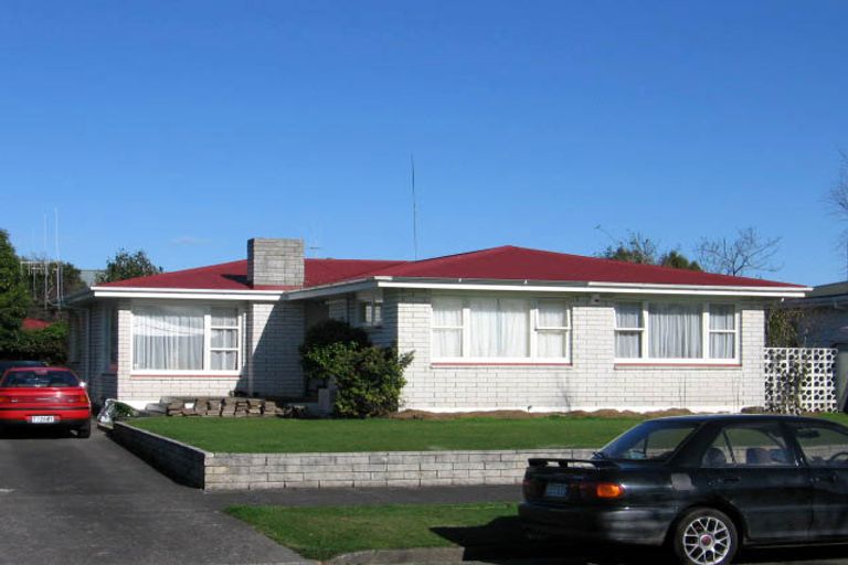 Photo of property in 18 Henare Street, West End, Palmerston North, 4412