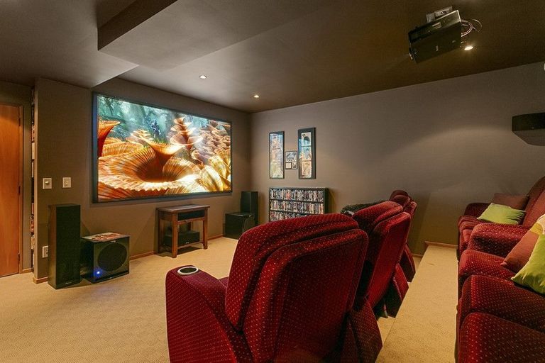 Photo of property in 6 Portal Place, Murrays Bay, Auckland, 0630