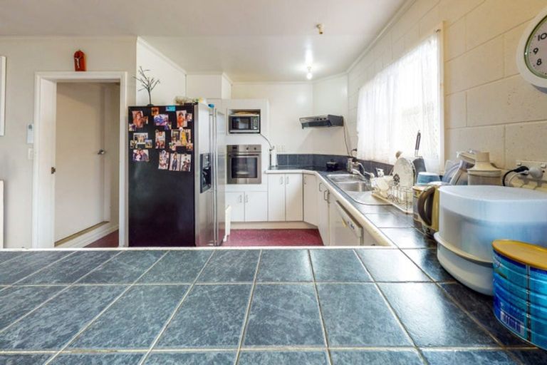 Photo of property in 15 Main Road, Titahi Bay, Porirua, 5022