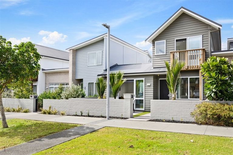 Photo of property in 67 Buckley Avenue, Hobsonville, Auckland, 0616