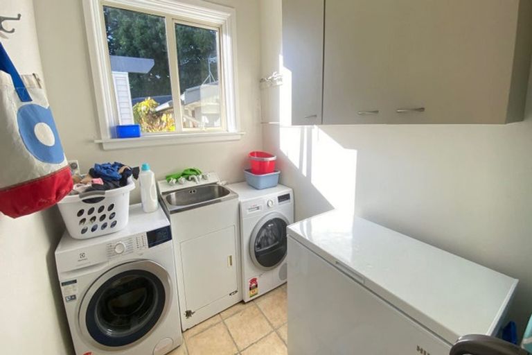 Photo of property in 4 Guinness Crescent, Ilam, Christchurch, 8041