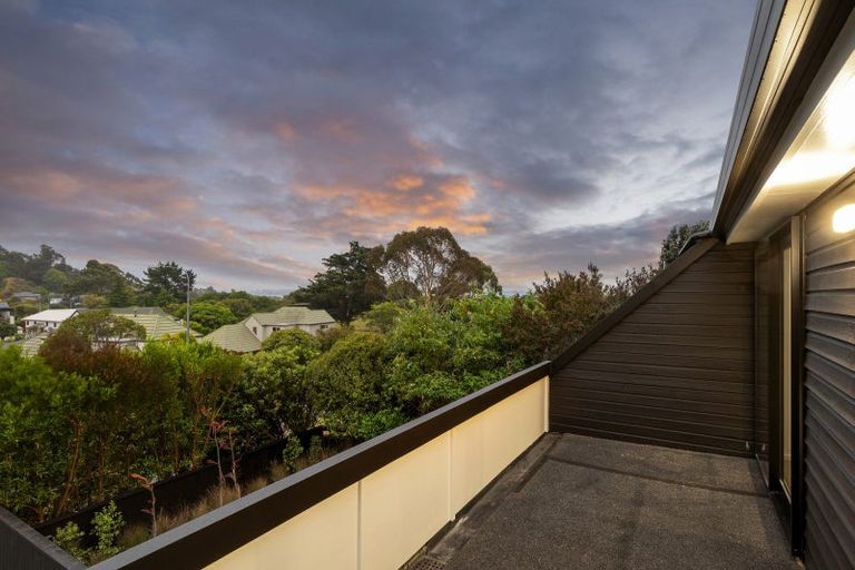 Photo of property in 1/9 Glenstrae Road, Redcliffs, Christchurch, 8081