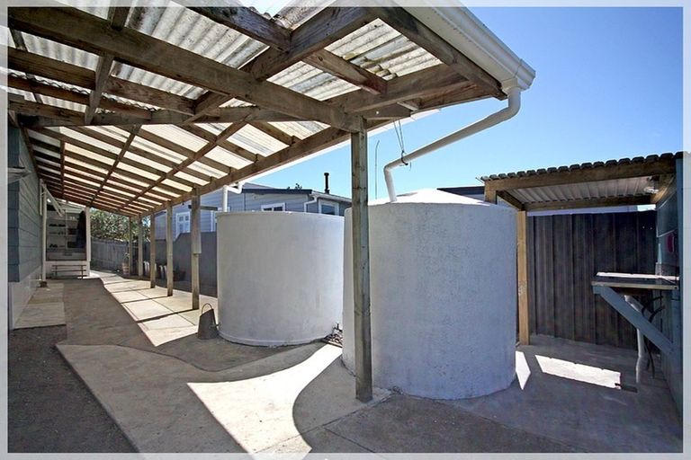 Photo of property in 29 Punga Street, Tangimoana, 4822