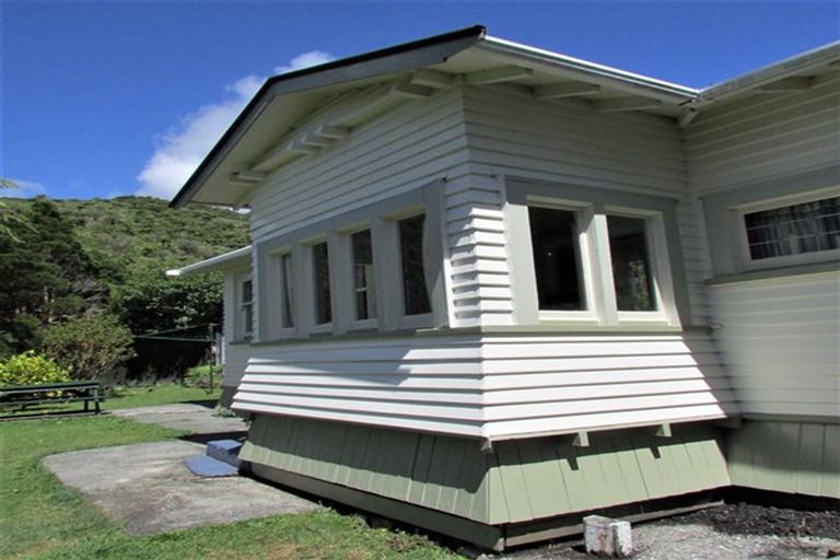 Photo of property in 35 Freyberg Terrace, Greymouth, 7805