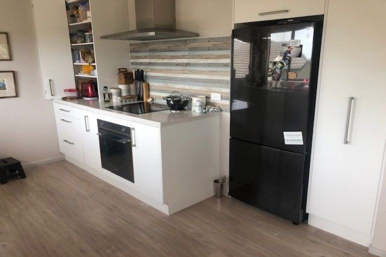 Photo of property in 135 Field Way, Waikanae Beach, Waikanae, 5036