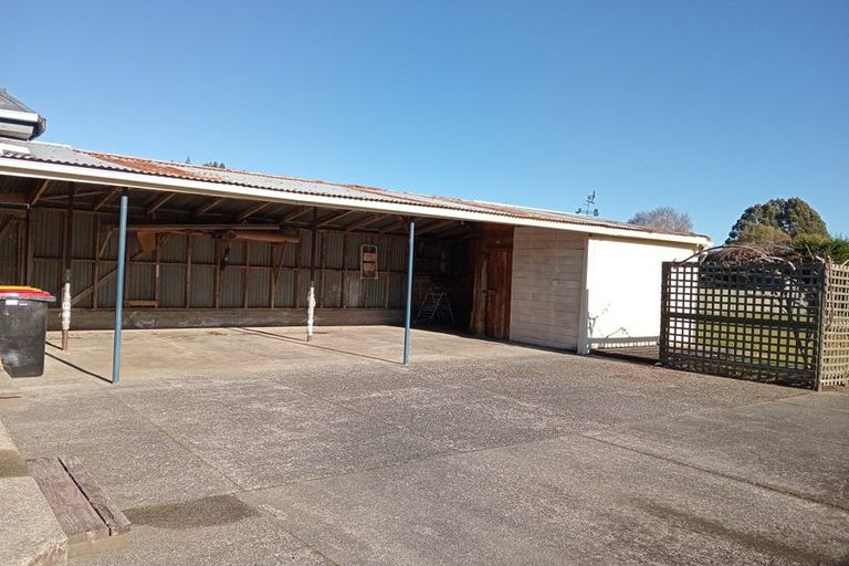 Photo of property in 10 Erskine Street, Tuatapere, 9620