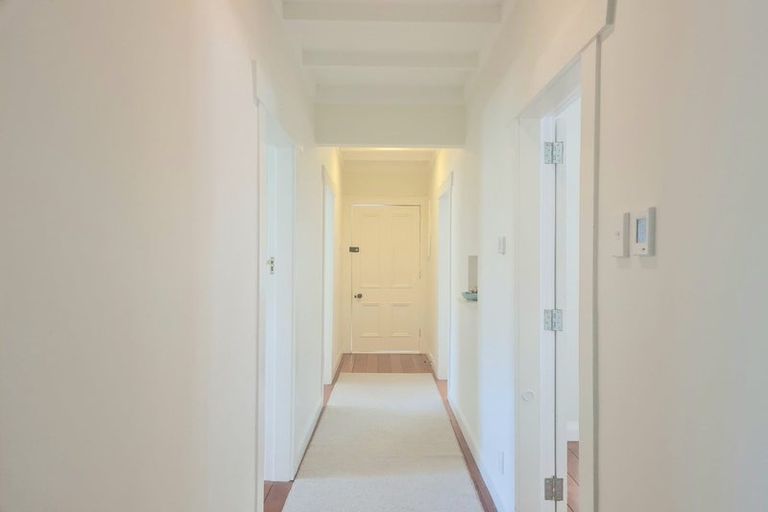 Photo of property in 4 Lochiel Road, Khandallah, Wellington, 6035