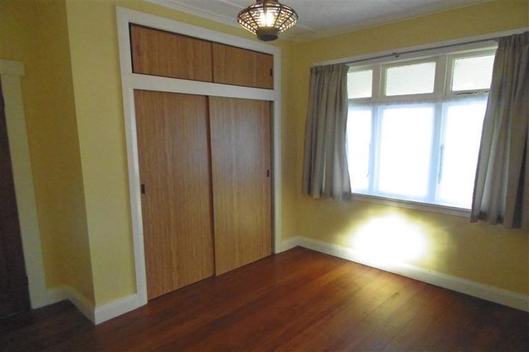 Photo of property in 43 Lyn Street, Lynmouth, New Plymouth, 4310