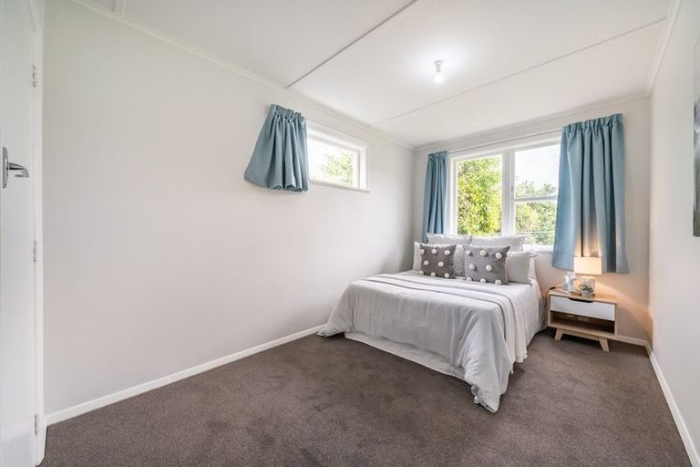 Photo of property in 35 Routley Crescent, Elderslea, Upper Hutt, 5018