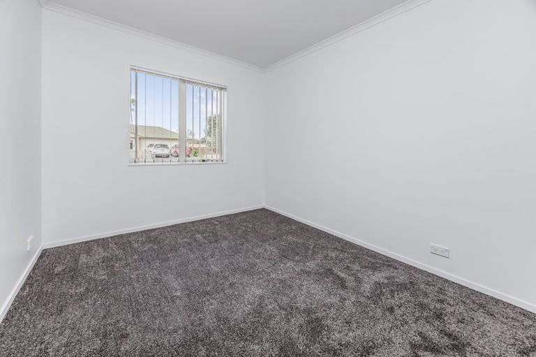 Photo of property in 9 Ashmere Lane, Weymouth, Auckland, 2103