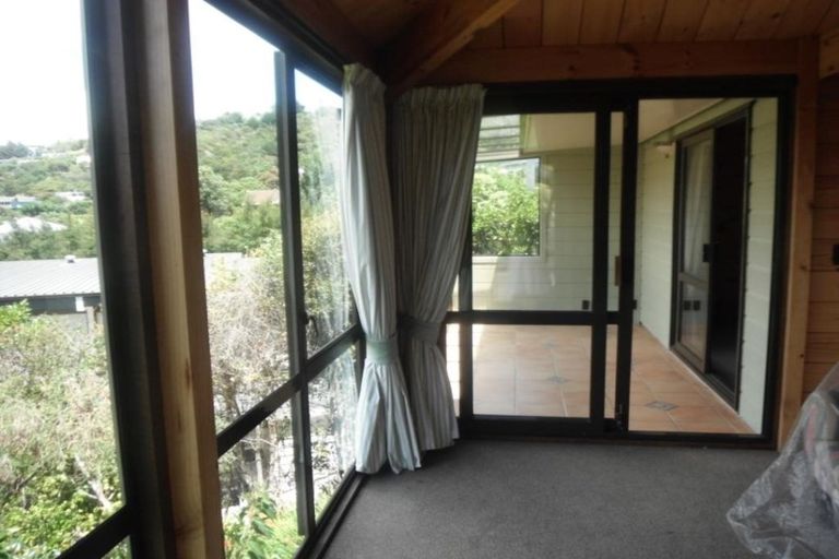 Photo of property in 10a Seaview Road, Paremata, Porirua, 5024