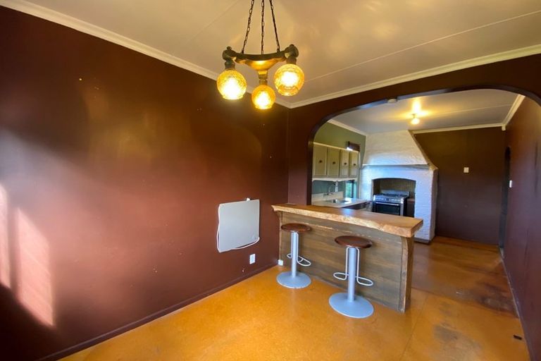 Photo of property in 10 Seafront Road, Castlecliff, Whanganui, 4501