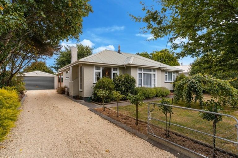 Photo of property in 34 Jellicoe Street, Greytown, 5712