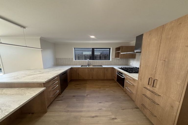 Photo of property in 38 Puketutu Drive, Te Kauwhata, 3710