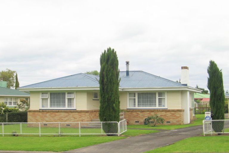 Photo of property in 1 Spencer Street, Te Aroha, 3320