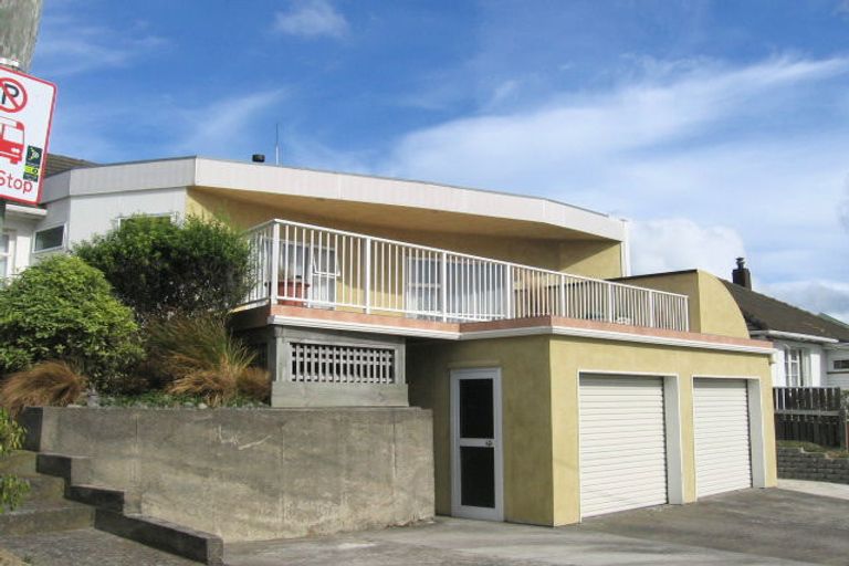 Photo of property in 62 Tannadyce Street, Strathmore Park, Wellington, 6022