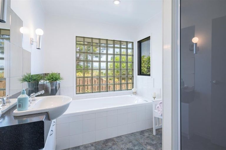 Photo of property in 17 Avonbank Place, Marybank, Nelson, 7010