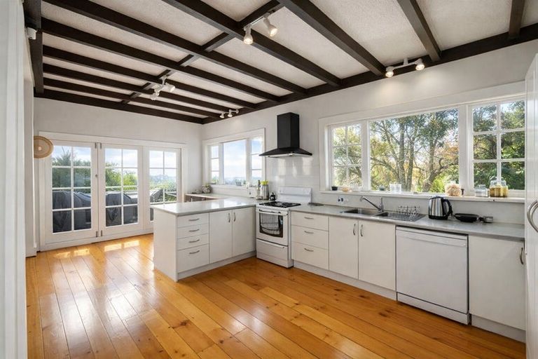 Photo of property in 92 The Avenue, Lucas Heights, Auckland, 0632
