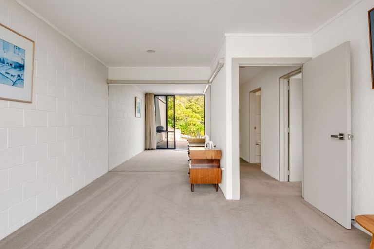 Photo of property in 10 Cadiz Lane, Mount Pleasant, Christchurch, 8081