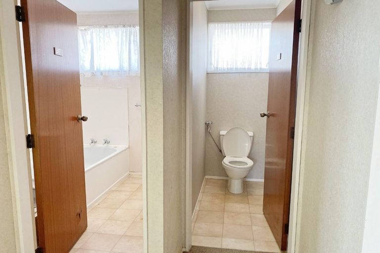 Photo of property in 4/126 Astley Avenue, New Lynn, Auckland, 0600