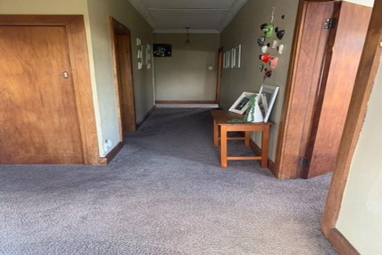Photo of property in 28 Karina Terrace, Roslyn, Palmerston North, 4414