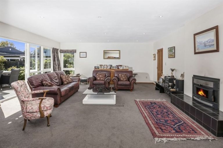 Photo of property in 393 Withells Road, Avonhead, Christchurch, 8042