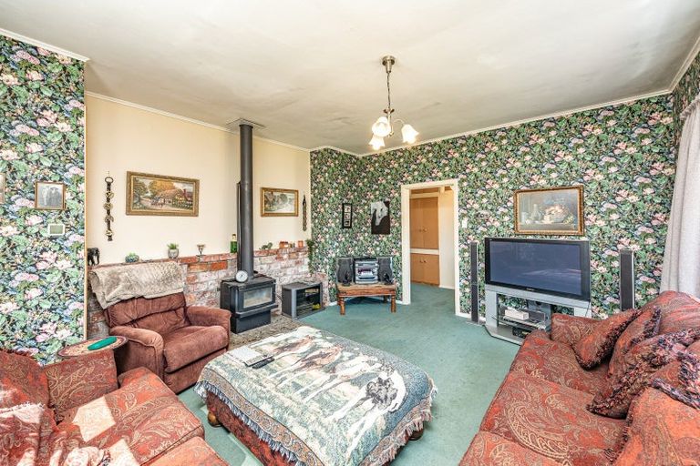 Photo of property in 6 Kamahi Street, Castlecliff, Whanganui, 4501