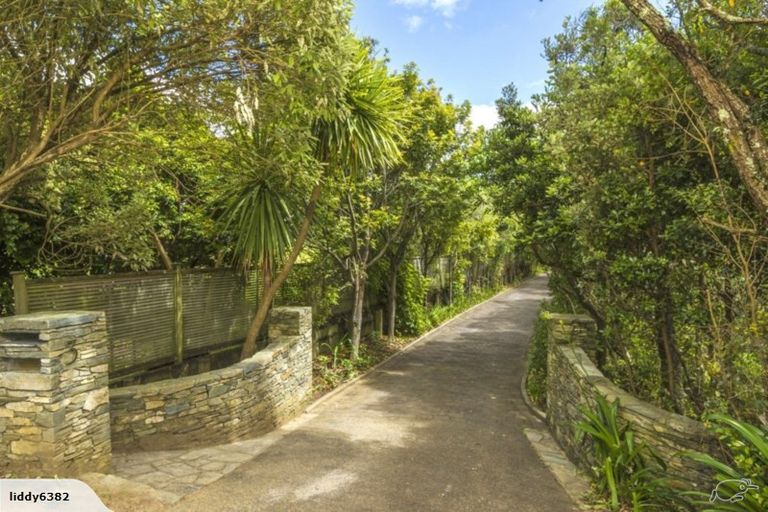 Photo of property in 3a Park Rise, Campbells Bay, Auckland, 0630