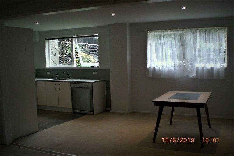Photo of property in 16a Collie Street, Hillpark, Auckland, 2102