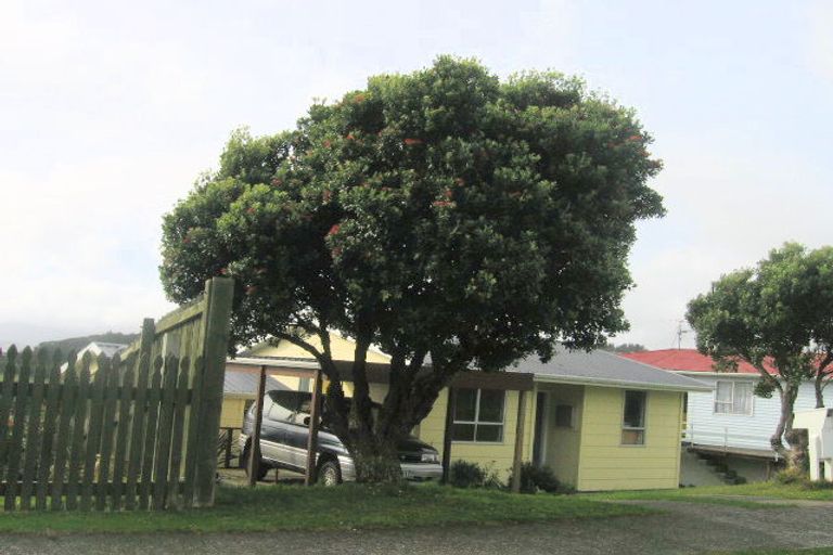 Photo of property in 20 Beaumaris Crescent, Ascot Park, Porirua, 5024