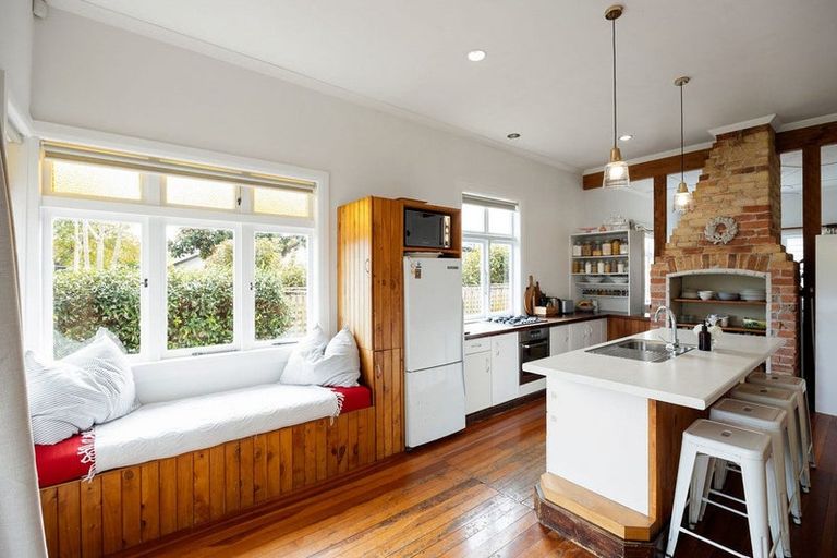 Photo of property in 74 Thornton Road, Cambridge, 3434