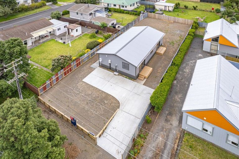 Photo of property in 19 Karewa Street, Castlecliff, Wanganui, 4501