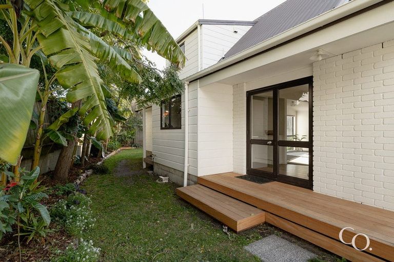 Photo of property in 18b Valley Road, Mount Maunganui, 3116