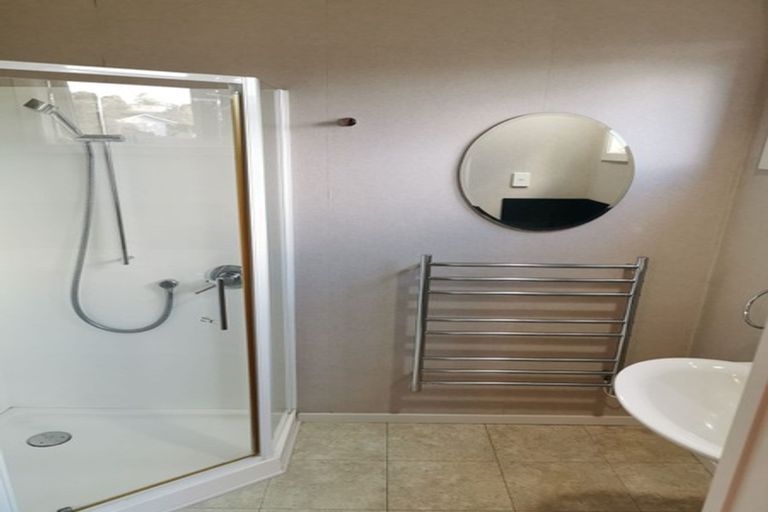 Photo of property in 10 Pennycook Place, Sunnyhills, Auckland, 2010