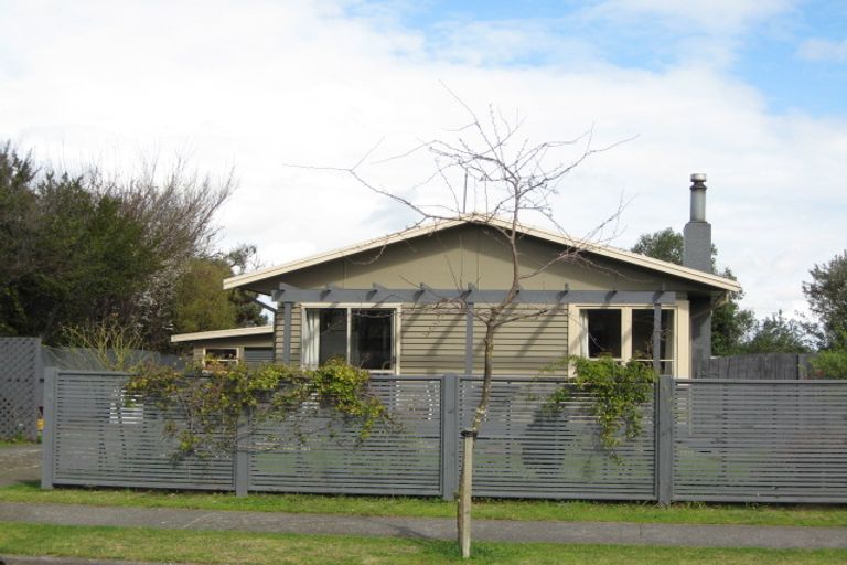 Photo of property in 12 Ngarimu Street, Havelock North, 4130