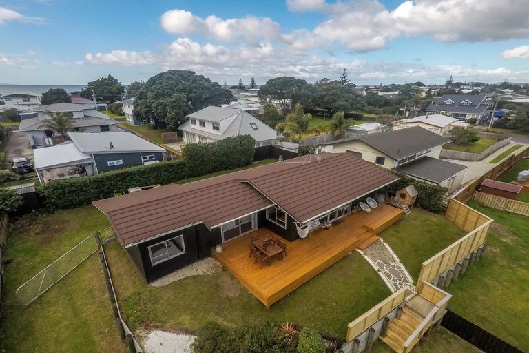 Photo of property in 2b Palm Grove, Waihi Beach, 3611