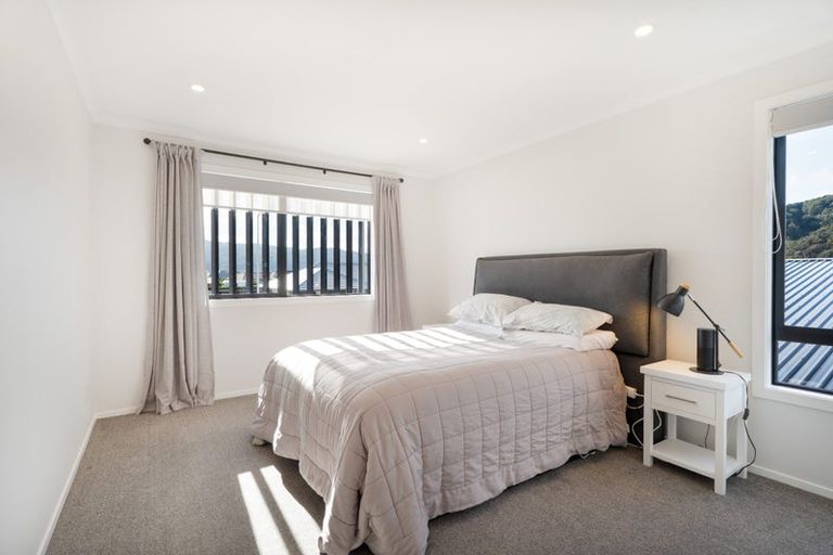 Photo of property in 38 Mawai Hakona Drive, Wallaceville, Upper Hutt, 5018