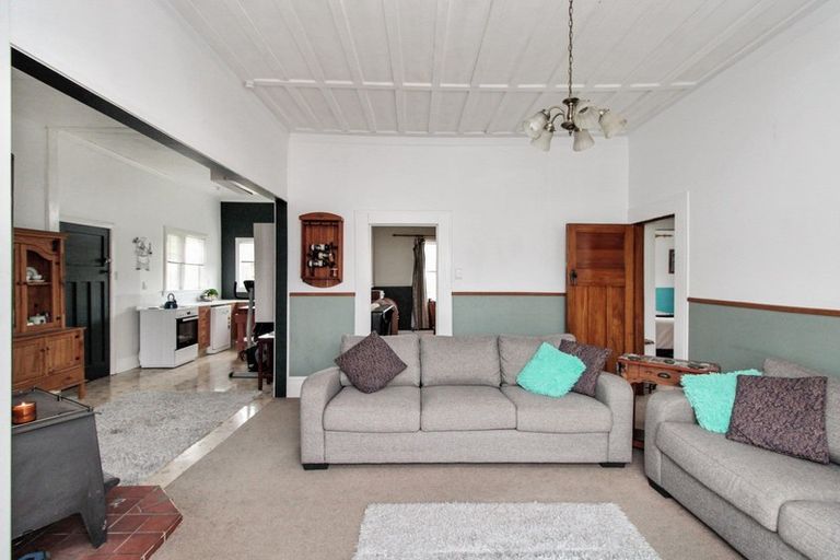 Photo of property in 114 Glengarry Road, Dannevirke, 4978