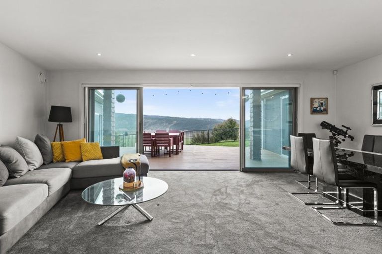 Photo of property in 19 Esk View Road, Eskdale, Napier, 4182