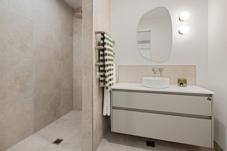 Photo of property in 4/2 Woodstock Road, Fairfield, Hamilton, 3214