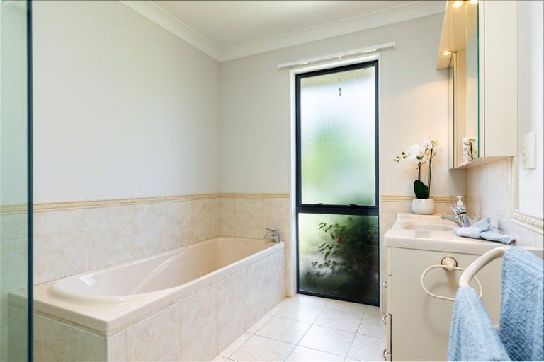 Photo of property in 46 Endeavour Street, Riversdale, Blenheim, 7201