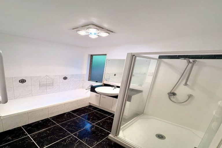 Photo of property in 41a Palliser Lane, Browns Bay, Auckland, 0632