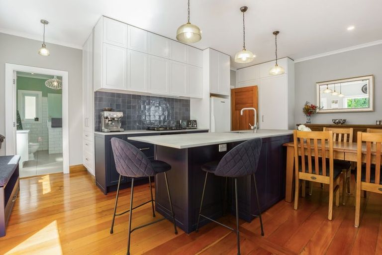 Photo of property in 32 Handyside Street, Tawa, Wellington, 5028